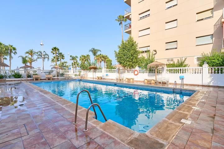 Ferienwohnung für 6 Personen, mit Balkon und Kinderpool sowie Garten, mit Haustier in Almuñecar