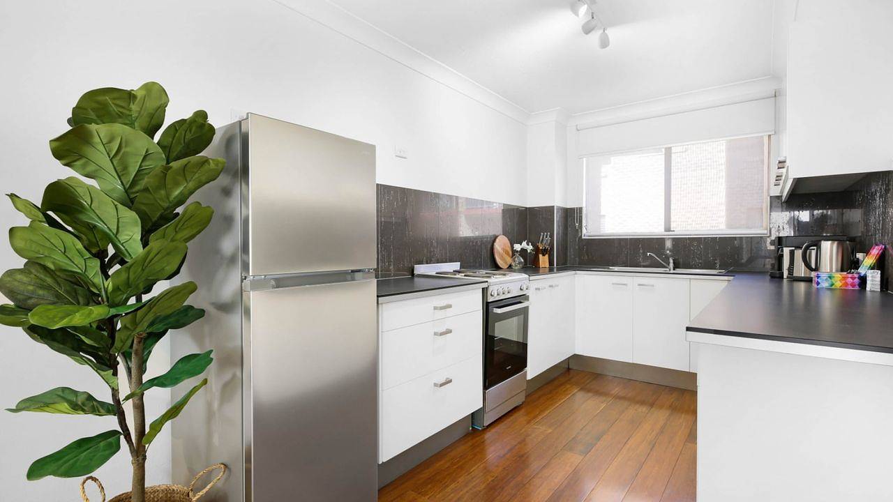 Entire holiday apartment, Ferienwohnung für 4 Personen (76 m²) in Burleigh Heads in Burleigh Heads, Queensland