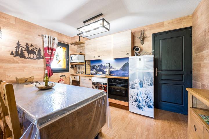 Gîte pour 10 personnes, avec balcon dans Valfréjus - 4