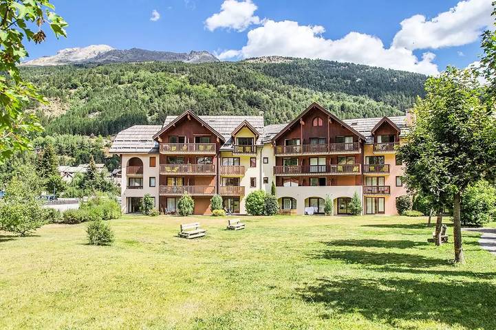 Chalet pour 4 personnes, avec Terrasse ainsi que Sauna et Vue dans Serre Chevalier - 2