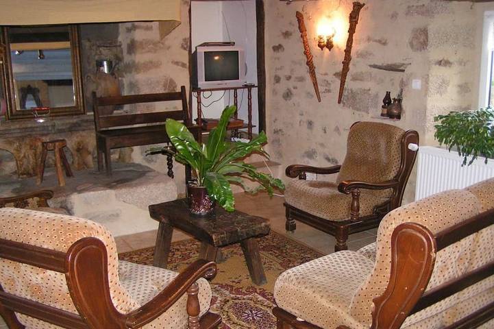 Location de vacances pour 8 personnes, avec piscine à Baud (mesure) - 4