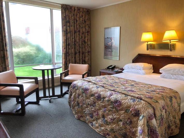 Hotel para 3 pessoas, com jardim - 1