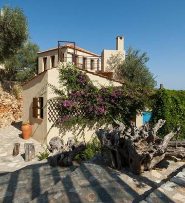 Ferienhaus für 3 Personen, mit Meerblick und Pool sowie Garten und Terrasse auf Alonissos