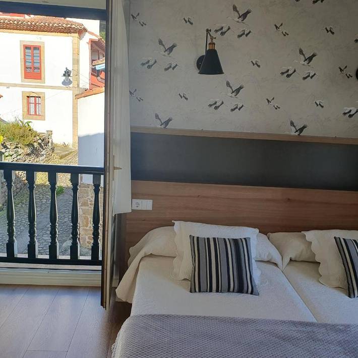 Hôtel pour 3 personnes, avec Balcon et Vue dans Tazones - 4