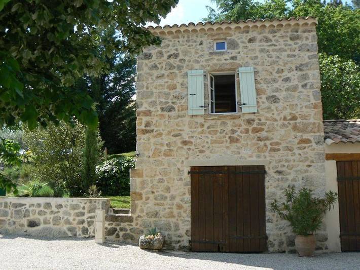 Maison de vacances pour 3 personnes, avec vue ainsi que piscine et terrasse, animaux acceptés