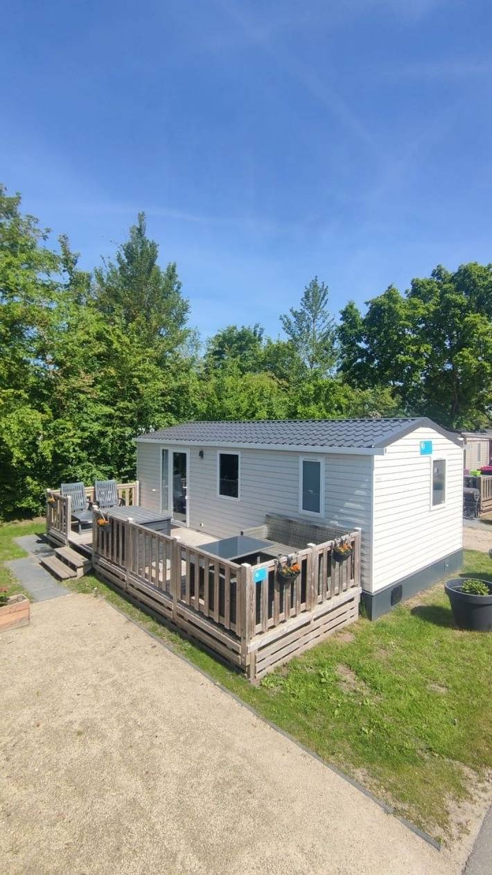 Ferienhaus für 4 Personen, mit Terrasse und Garten sowie Seeblick und Ausblick in Lauwersmeer - 4