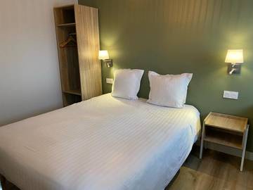 Hôtel pour 2 personnes, avec terrasse et vue à Fougères