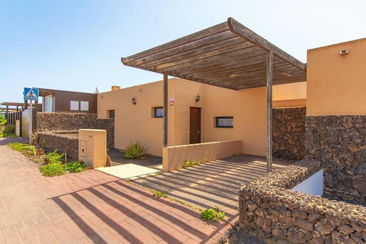 Villa für 4 Personen, mit Garten und Pool sowie Ausblick auf Fuerteventura - 2