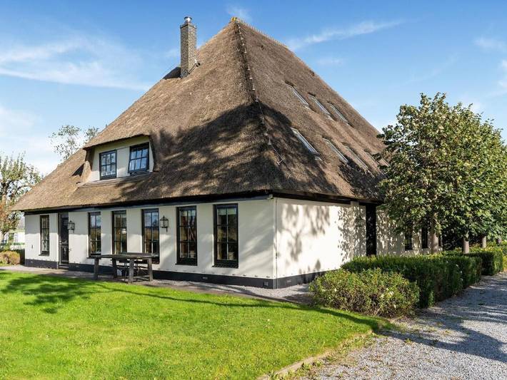 Ferienhaus für 20 Personen, mit Terrasse und Garten in Heiloo