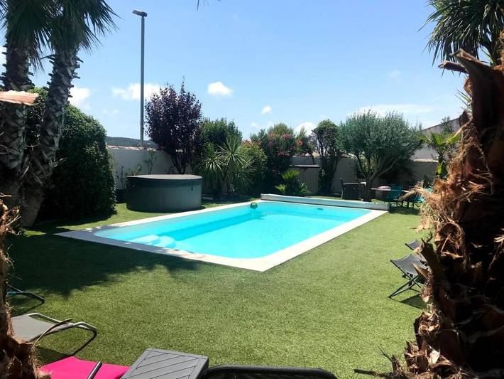 Gîte pour 2 personnes, avec jacuzzi ainsi que piscine et jardin à Gigean - 3