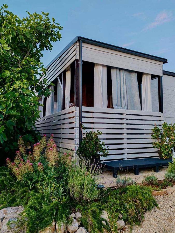 Camping pour 5 personnes, avec vue et jardin, animaux acceptés à Tisno - 3