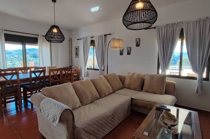 Villa José 2,Piscina Climatizada, Wifi, A/C, Petfriendly, vista del mar! in Comares, Provincia de Málaga