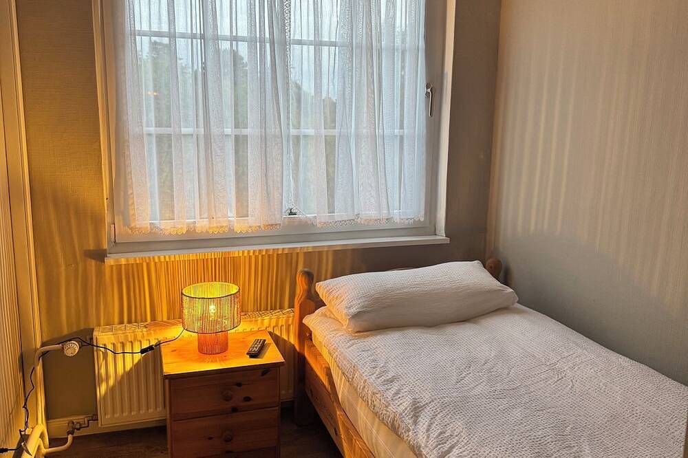 Ganze Wohnung, Villa am Wangermeer- 4 Schlafzimmer, Terrasse & Balkon, bis 7 Gäste, Familie in Wangermeer, Wangerland