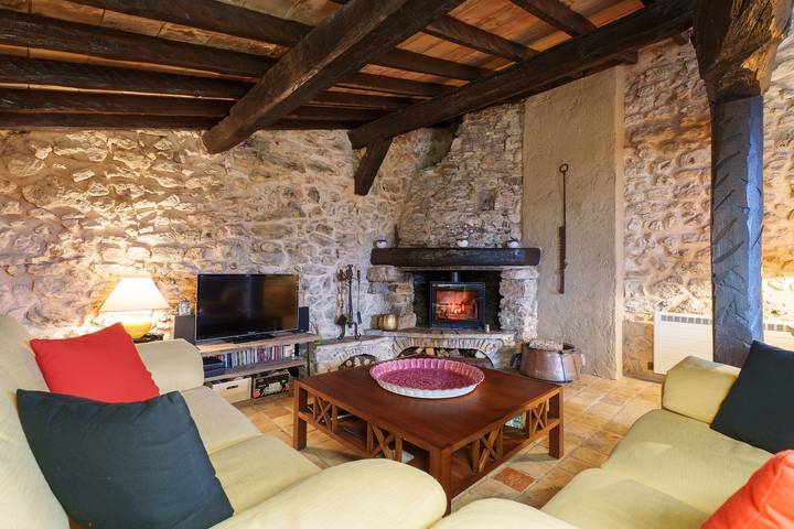 Location de vacances pour 6 personnes, avec terrasse à Bagnols-en-Forêt - 2