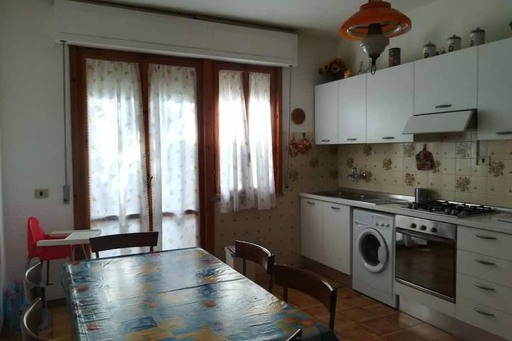 Ferienwohnung für 6 Personen, mit Balkon in Vada