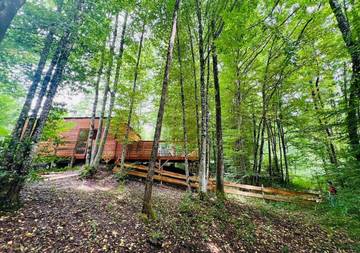 Gîte pour 4 personnes, avec jacuzzi et jardin à Cerfontaine