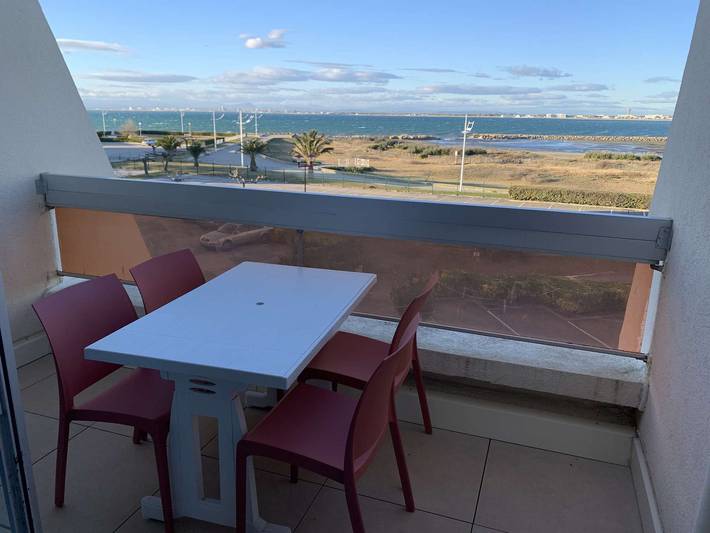 Ganzes Studio, Studio-Kabine mit Meerblick, 50m zum Strand, Privatparkplatz in Port Camargue, Le Grau-du-Roi