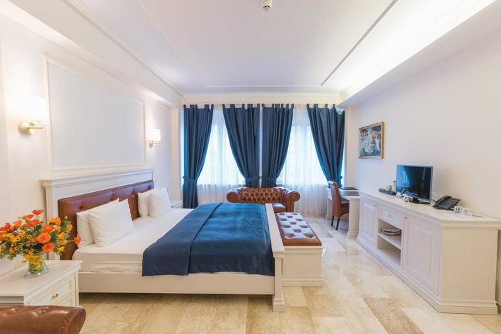Hotel, mit Terrasse und Sauna sowie Ausblick in Sendling München - 4