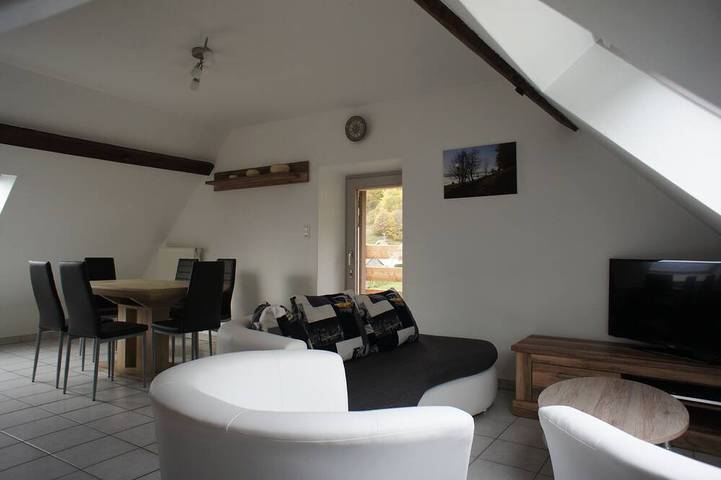 Gîte pour 4 personnes, avec terrasse à Geishouse