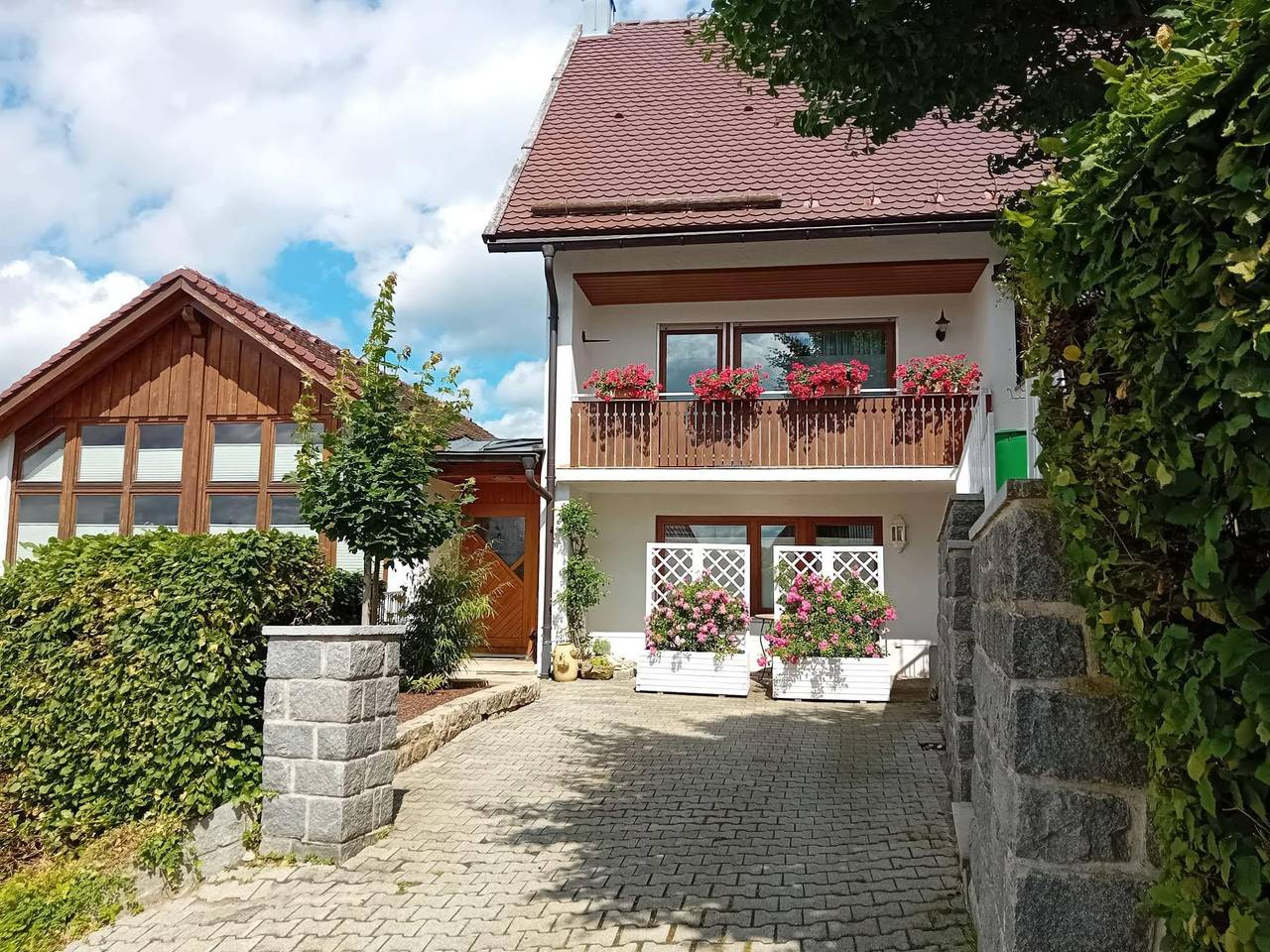 Bayerwald Auszeit - Lichtdurchflutete Ferienwohnung mit Empore in Waldkirchen, Ostbayern