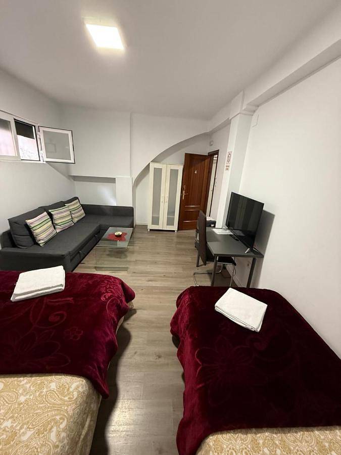Double Room in Tetuán, Madrid