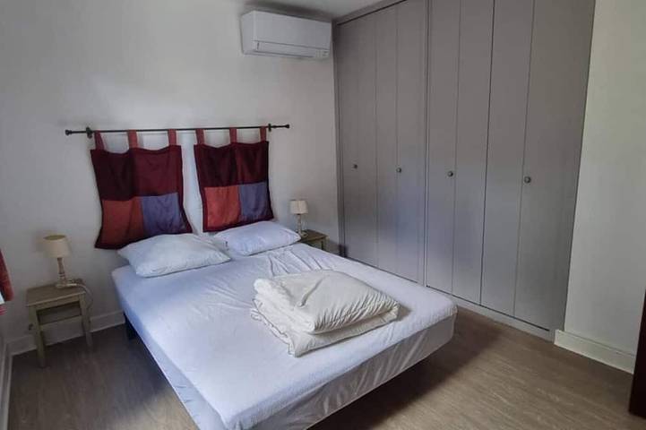 Location de vacances pour 8 personnes, avec jardin et terrasse à Saint-Siffret - 2