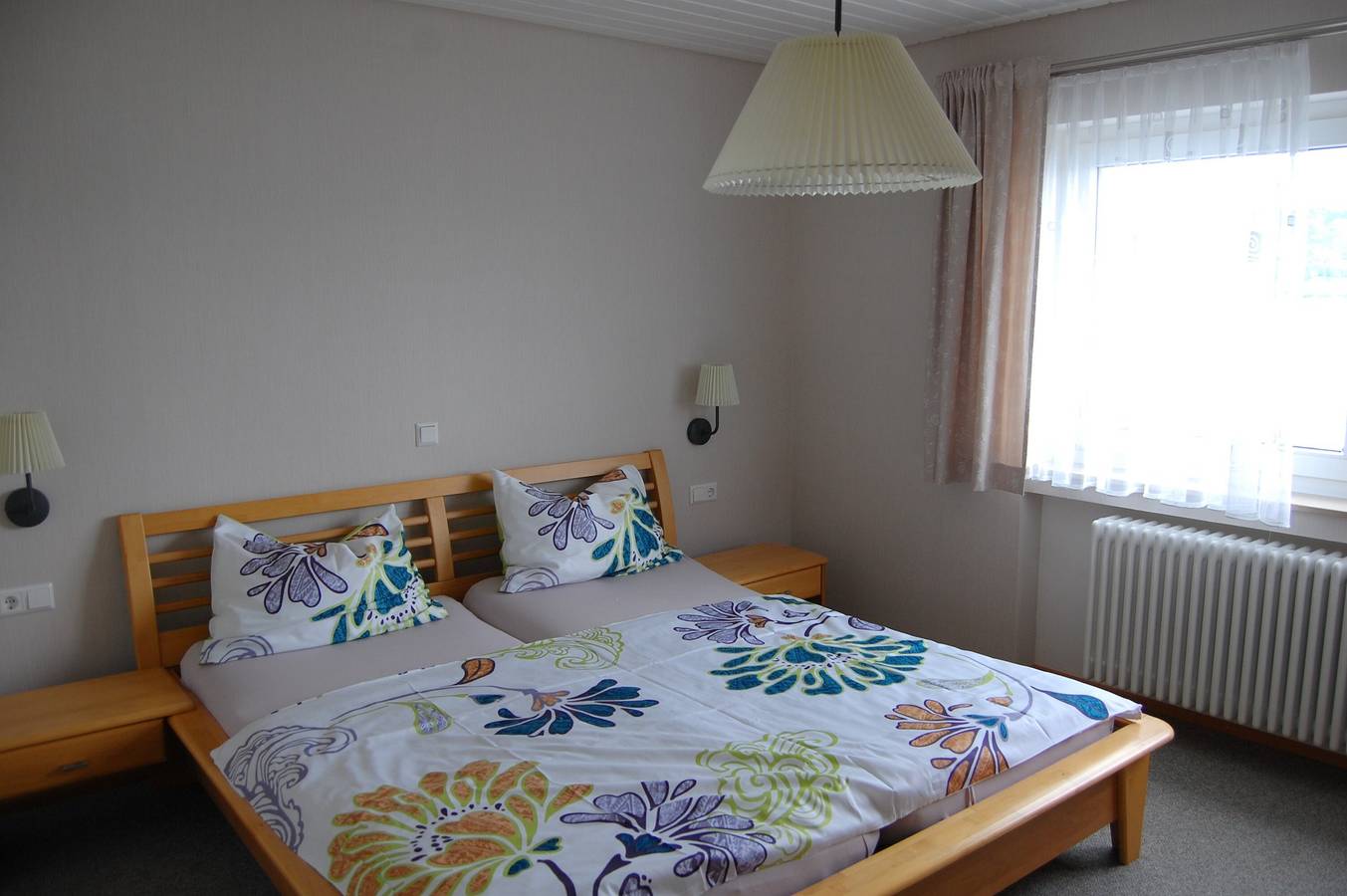 Ganze Wohnung, Fewo '4, 64qm' direkt am See mit Terrasse in Bodman-Ludwigshafen, Obersee (Bodensee)