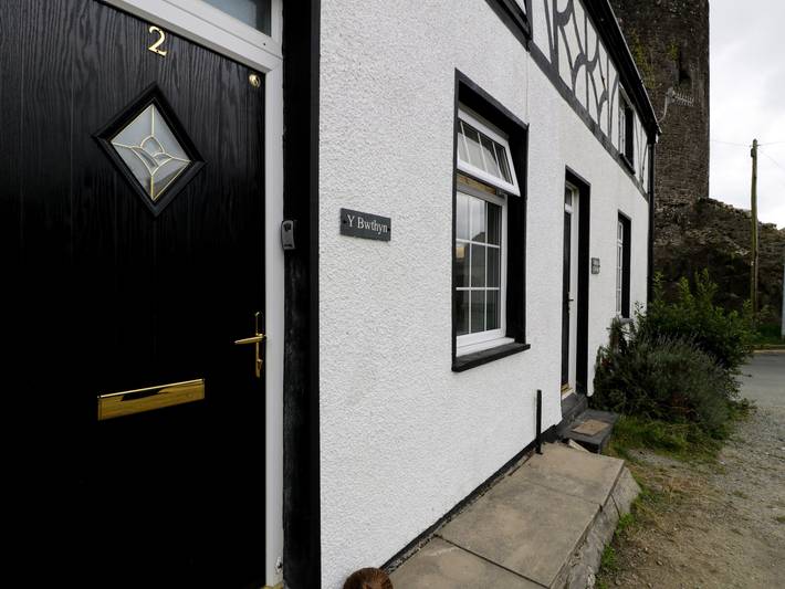 Y Bwthyn in Conwy, Conwy region