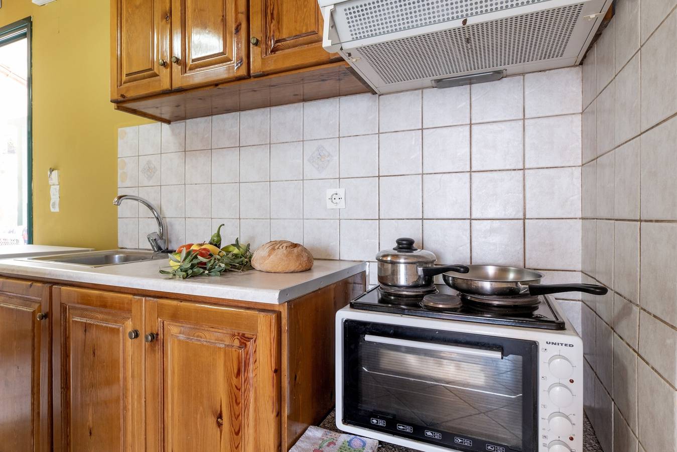 Vakantiewoning 'Apostolos Appartement 6' aan het strand met balkon & Wi-Fi, foto 10