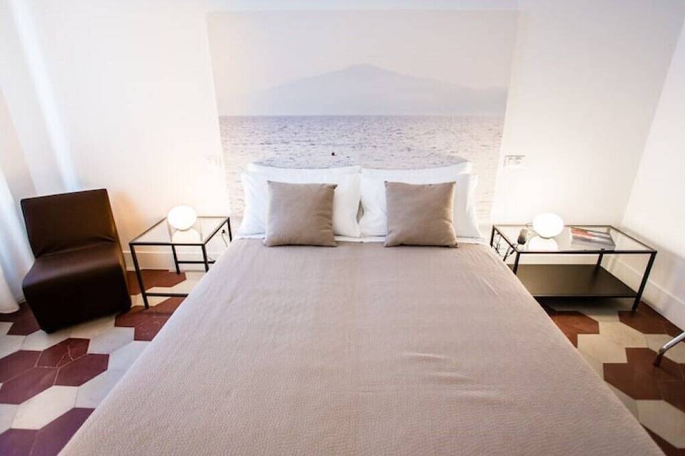 Rhegion B&B - Room with private bathroom in Regio de Calabria, Provincia de Reggio Calabria