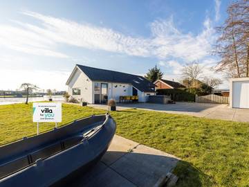 Ferienhaus für 8 Personen, mit Garten und Terrasse sowie Sauna, mit Haustier in Friesland