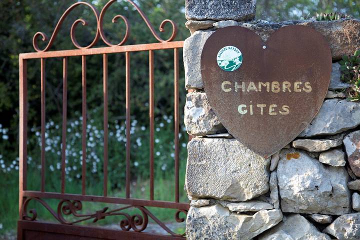 Chambre d’hôte pour 2 personnes, avec jardin dans l' Hérault - 3