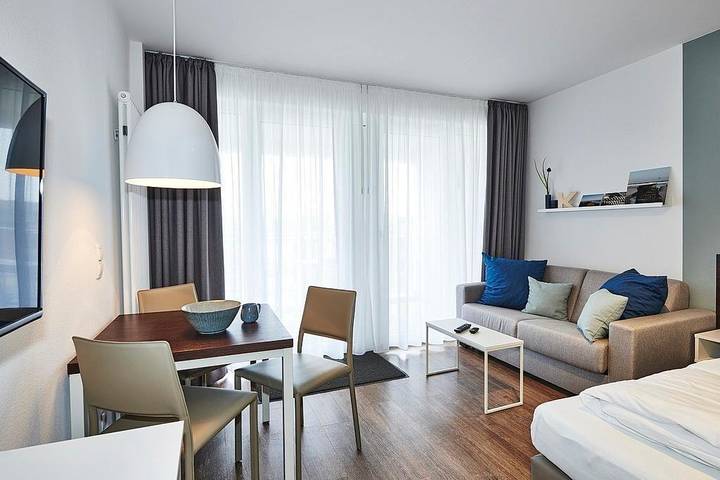 Studio für 3 Personen, mit Balkon und Pool sowie Sauna in Bensersiel