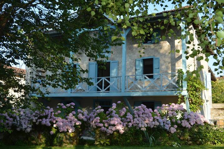 Gîte pour 6 personnes, avec jardin ainsi que piscine et balcon dans l' Ariège - 4
