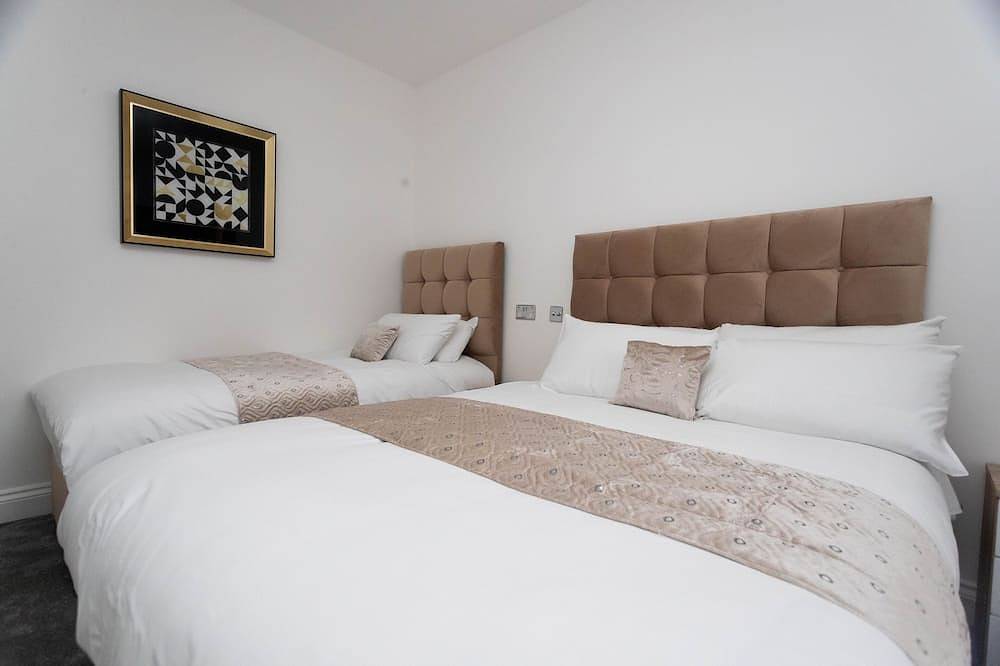Entire apartment, Modern Bright 2 bedroom- Leeds near Dance school in Leeds, West Yorkshire