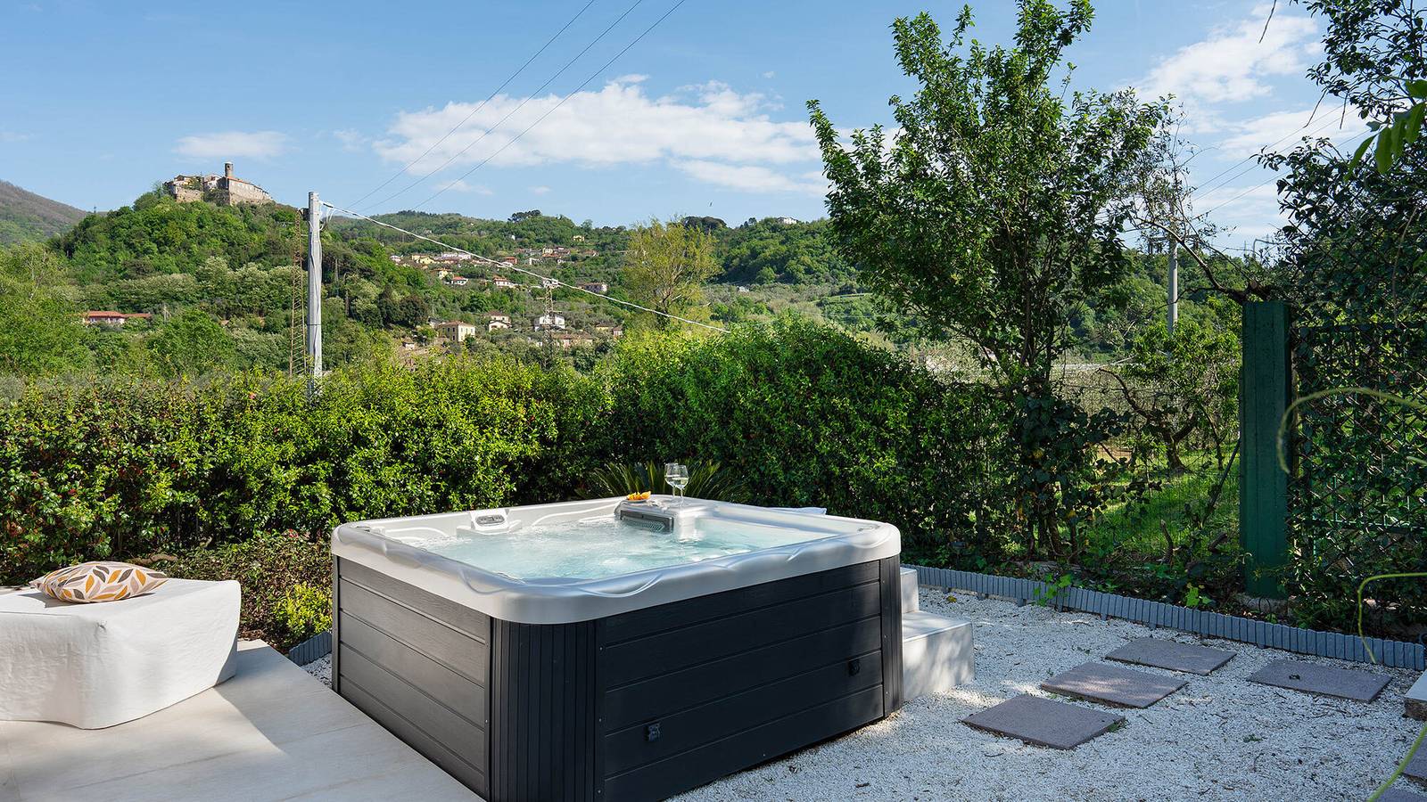 Villa Lunezia 6, Emma Villas in Aulla, Val di Magra