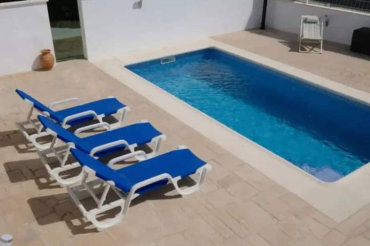 Casa de vacaciones para 12 personas, con jardín y balcón en La Ampolla