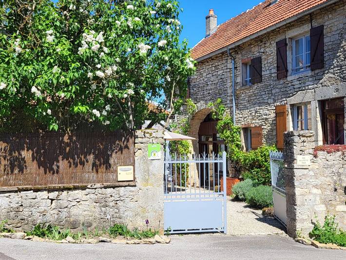 Gîte pour 6 personnes, avec jardin
