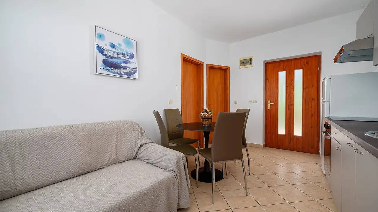 Ganze Ferienwohnung, Ferienwohnung für 3 Personen (30 m²) in Drenje in Raša, Ostküste Istrien