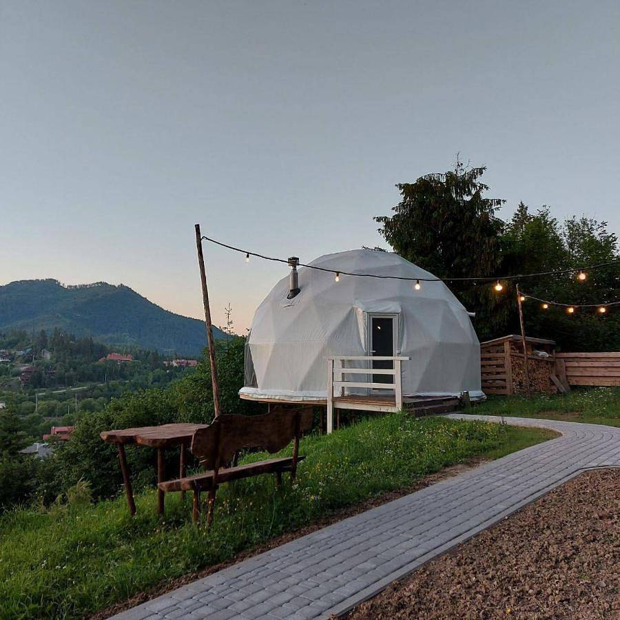 Tent in Karpaten (Ukraine)