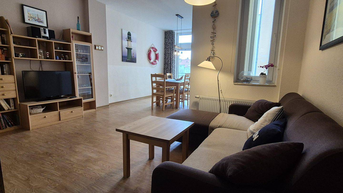 Apartamento entero, Komfortable 60m² Ferienwohnung für 4 Personen mit Loggia in Warnemünde Strand, Rostock