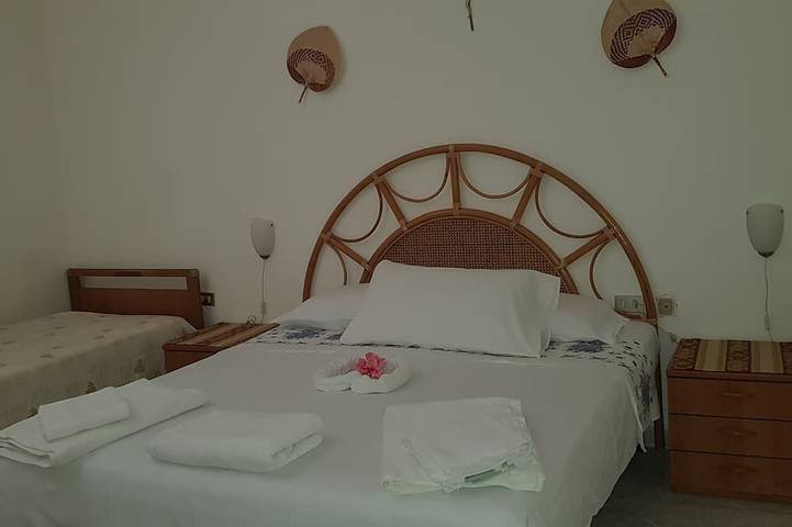 Ferienwohnung für 4 Personen, mit Balkon in Marina di Camerota - 2