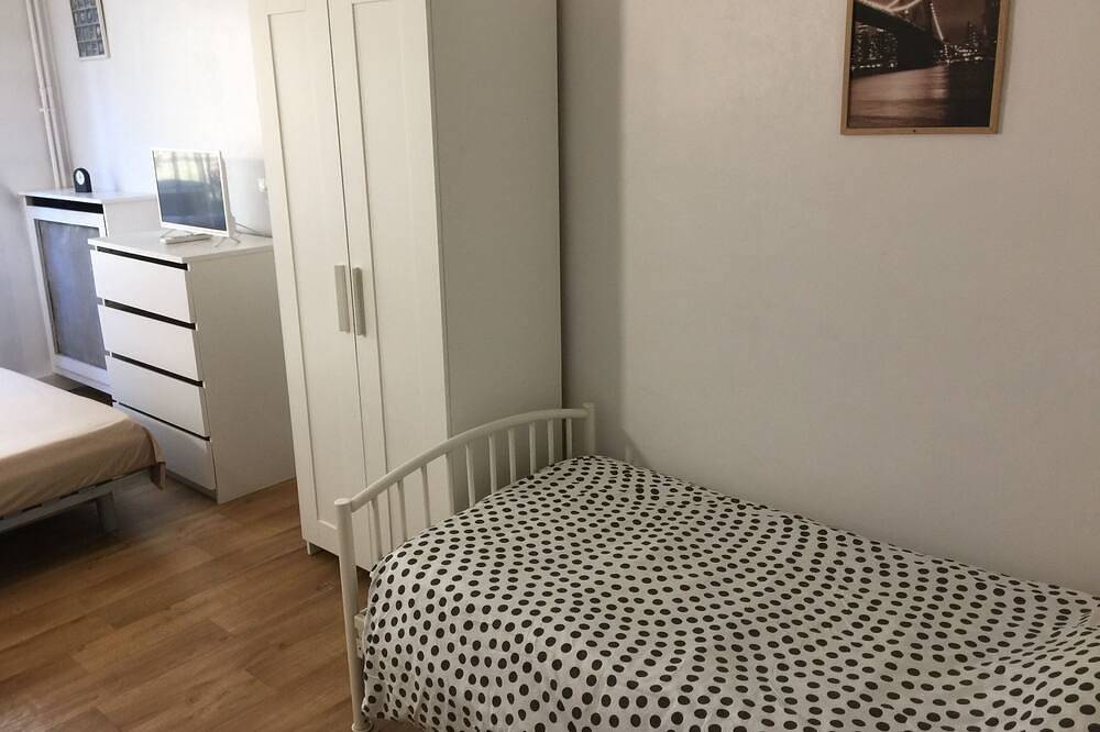 Apartamento entero, Gran Estudio Muy Agradable Y Funcional in 12th Arrondissement, París