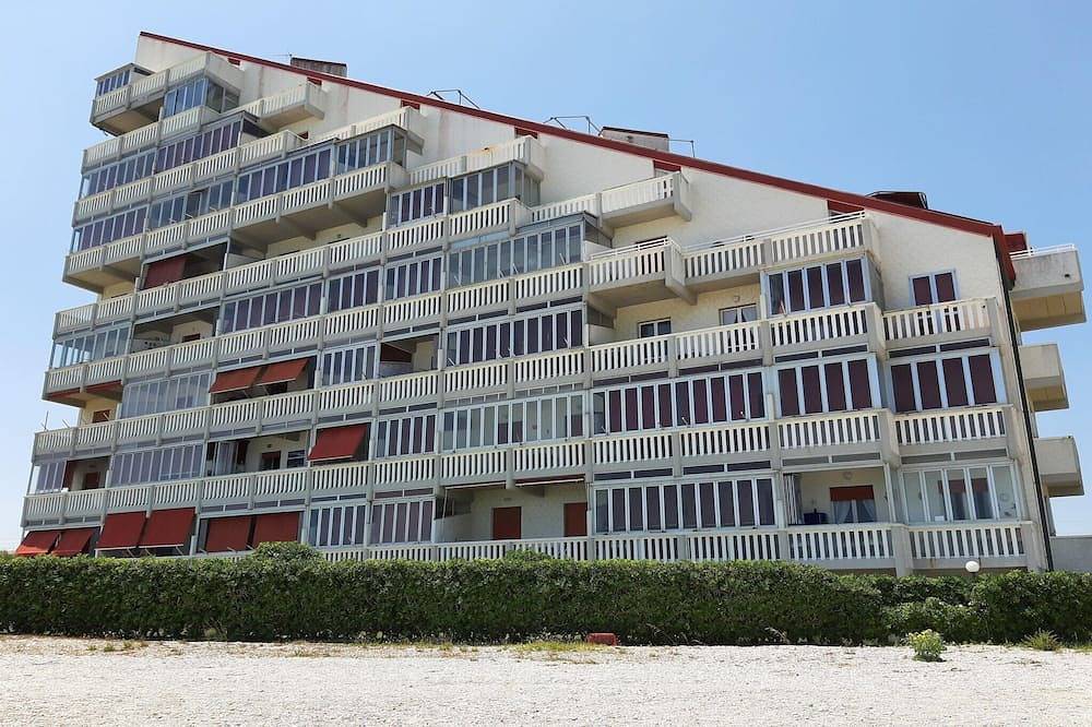 Apartamento entero, Apartamento en la costa de Marche con vistas in Marotta, Valle del Metauro