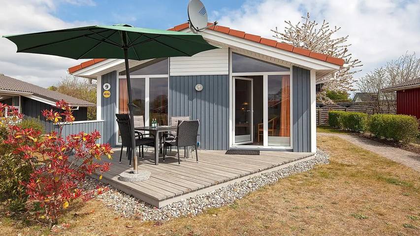 Ferienhaus für 5 Personen, mit Terrasse und Garten in Lensterstrand