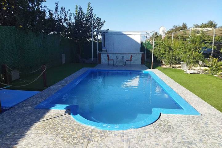 Villa für 5 Personen, mit Garten und Balkon - 1