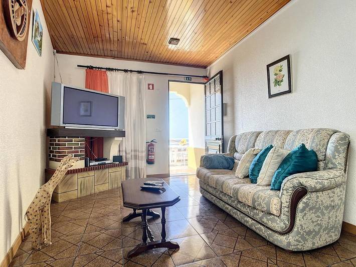 Location de vacances pour 6 personnes, avec Balcon ainsi que Jacuzzi et Terrasse à Caniçal - 2