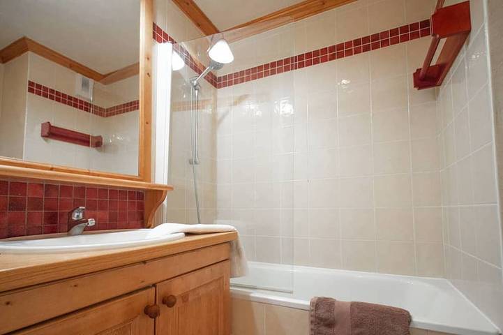 Apartamento entero, Apartamento 3 piezas, 6 pers, balcón, se aceptan mascotas, parking opcional in Valmorel, Les Avanchers-Valmorel