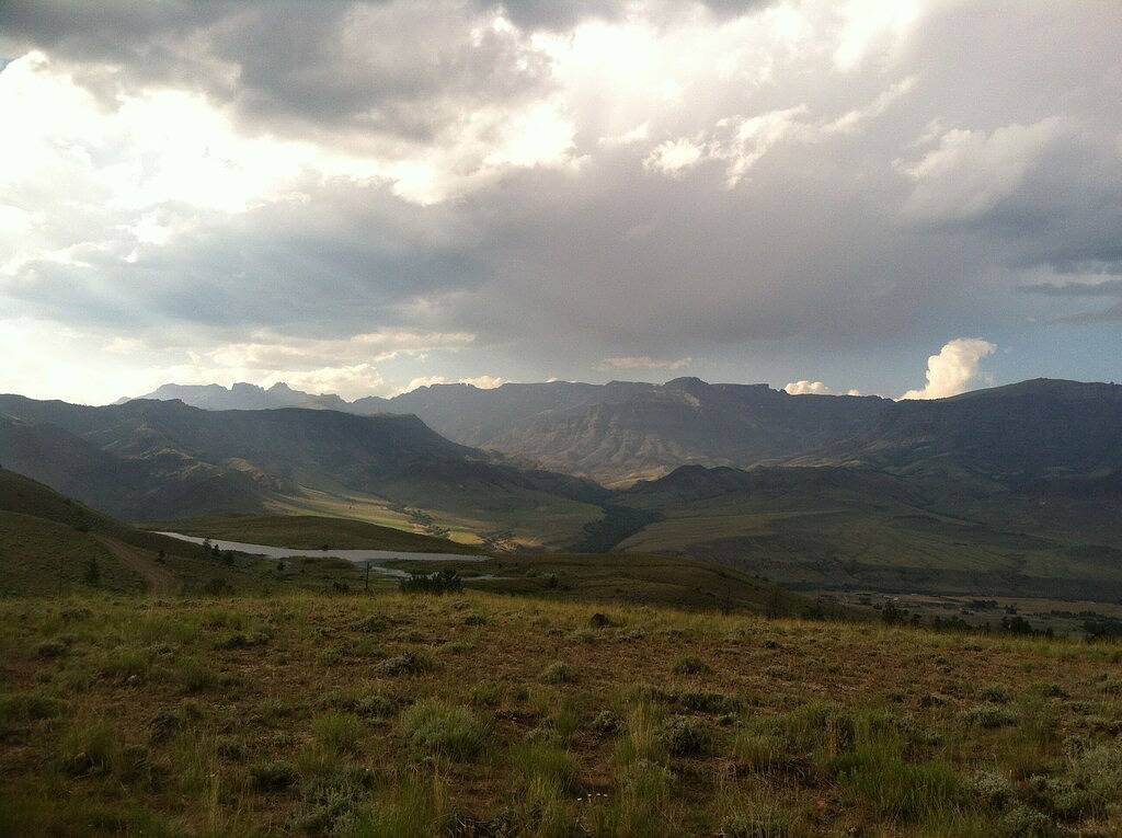 Gemütliche Hütte am Creek 30 Meilen vom östlichen Eingang von Yellowstone in Cody (WY), Absaroka Range