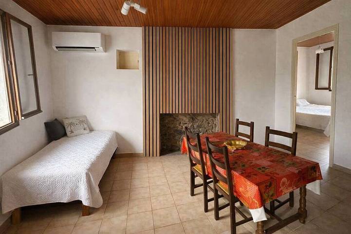 Gîte pour 5 personnes, avec jardin dans Plage de la Roya - 2